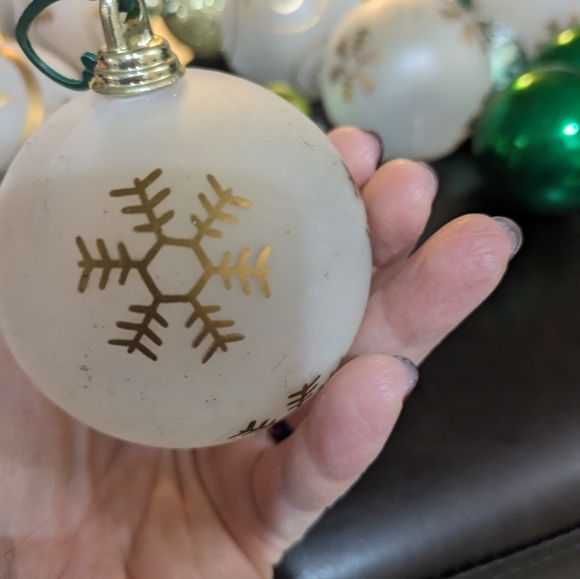 Christmas Tree decorations - Picture 7 of 10